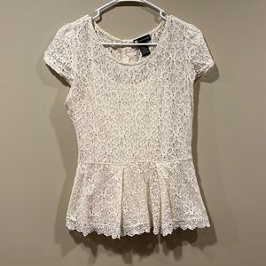 Valerie Bertinelli peplum top